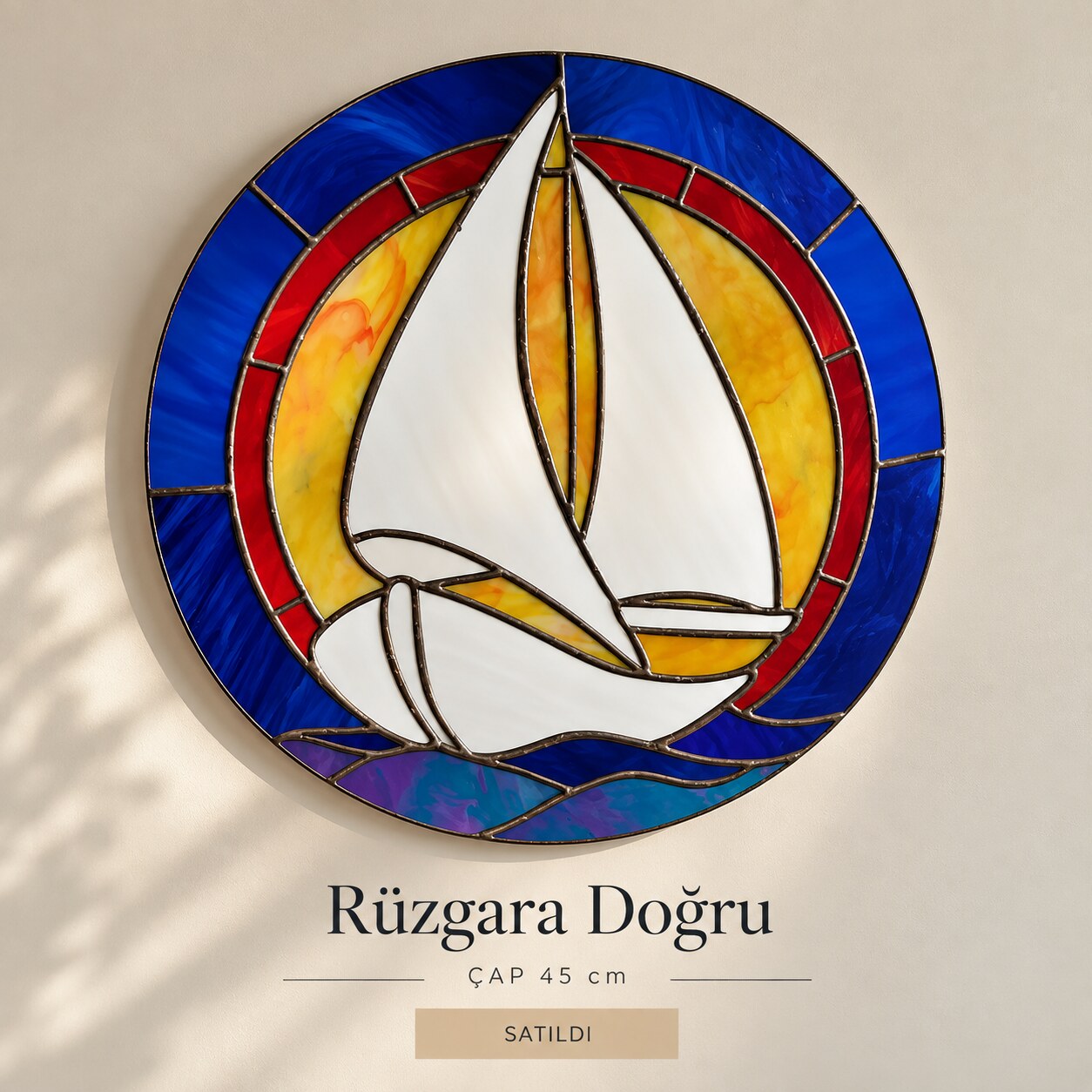 Rüzgara Doğru, 45 cm çap, satılmış vitray eser